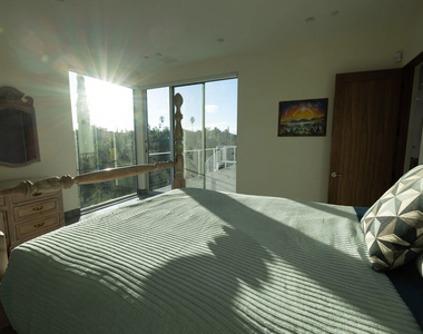 5900 N Winnetka Avenue - Photo Thumbnail 24