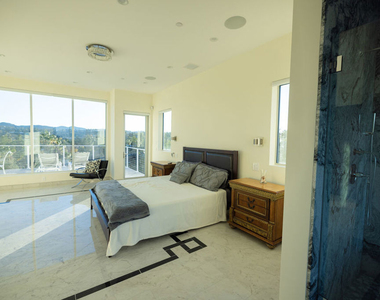 5900 N Winnetka Avenue - Photo Thumbnail 29
