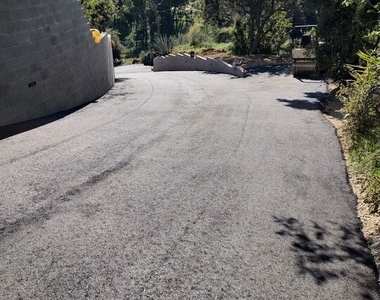 5900 N Winnetka Avenue - Photo Thumbnail 10