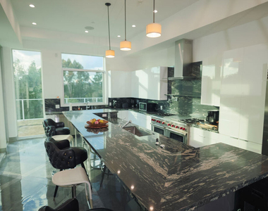 5900 N Winnetka Avenue - Photo Thumbnail 38