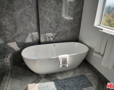 5900 N Winnetka Avenue - Photo Thumbnail 51