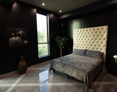 5900 N Winnetka Avenue - Photo Thumbnail 42