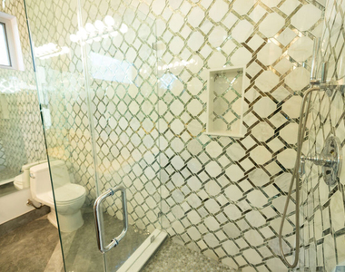 5900 N Winnetka Avenue - Photo Thumbnail 15