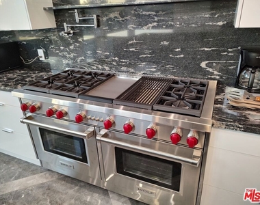 5900 N Winnetka Avenue - Photo Thumbnail 5
