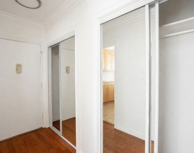 2616 5th Street - Photo Thumbnail 2