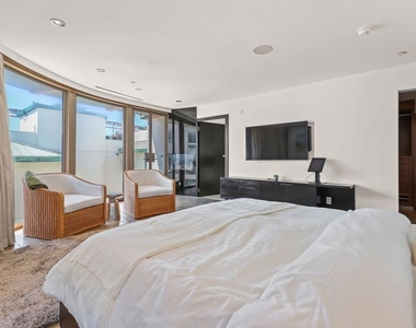 11 Marine Terrace - Photo Thumbnail 19