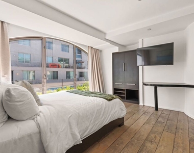 11 Marine Terrace - Photo Thumbnail 33