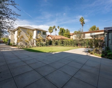 824 Brent Avenue - Photo Thumbnail 24