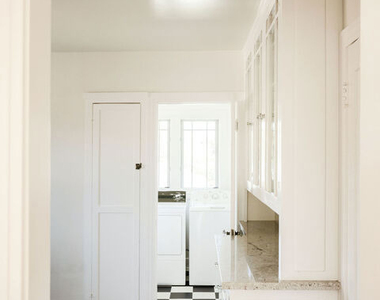 824 Brent Avenue - Photo Thumbnail 17