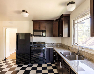 824 Brent Avenue - Photo Thumbnail 12