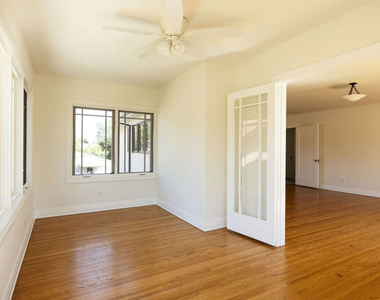 824 Brent Avenue - Photo Thumbnail 10