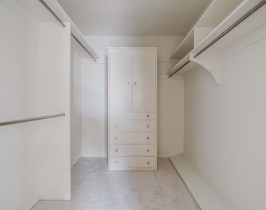 811 N Hillcrest Road - Photo Thumbnail 20