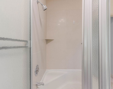 811 N Hillcrest Road - Photo Thumbnail 25
