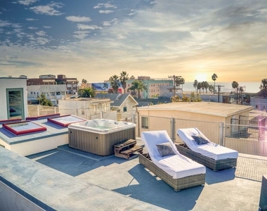 46 Rose Avenue - Photo Thumbnail 1