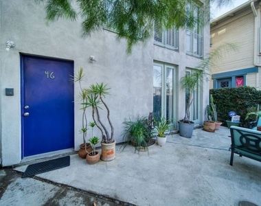 46 Rose Avenue - Photo Thumbnail 40