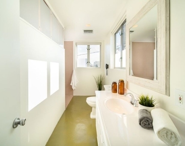 46 Rose Avenue - Photo Thumbnail 27