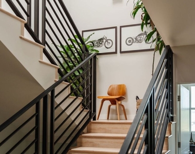 6072 Pickford Street - Photo Thumbnail 35
