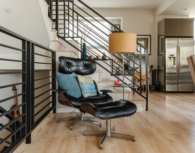 6072 Pickford Street - Photo Thumbnail 15