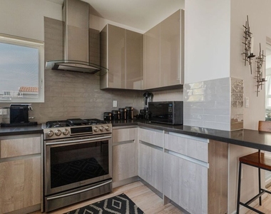 6072 Pickford Street - Photo Thumbnail 18