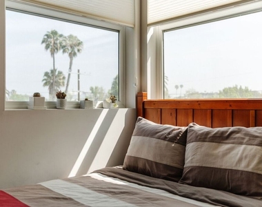 6072 Pickford Street - Photo Thumbnail 25