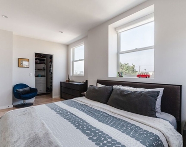 6072 Pickford Street - Photo Thumbnail 30
