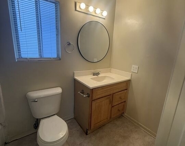 1166 Amherst Avenue - Photo Thumbnail 10