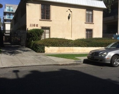 1166 Amherst Avenue - Photo Thumbnail 11