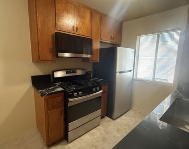 1166 Amherst Avenue - Photo Thumbnail 1