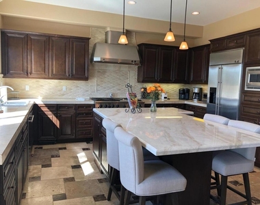 61016 Desert Rose Drive - Photo Thumbnail 4