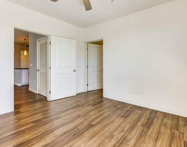 5900 Center Dr - Photo Thumbnail 24