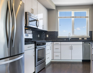 5900 Center Dr - Photo Thumbnail 6