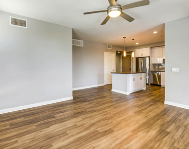 5900 Center Dr - Photo Thumbnail 10