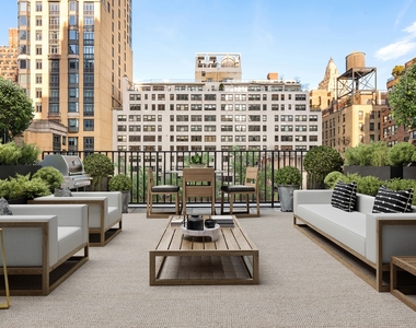 414 E 50th St - Photo Thumbnail 12