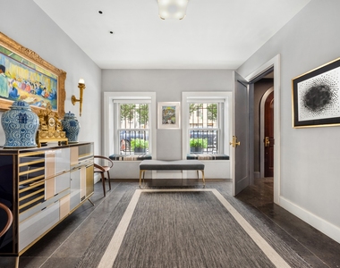 414 E 50th St - Photo Thumbnail 1