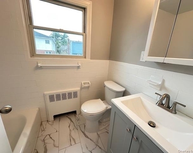 7 Linwood Road N - Photo Thumbnail 6