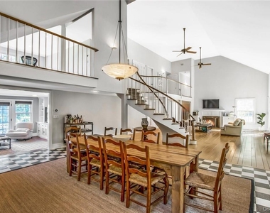 619 N Broadway - Photo Thumbnail 6