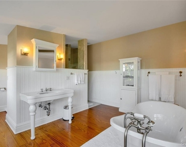 619 N Broadway - Photo Thumbnail 18