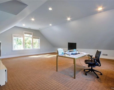 619 N Broadway - Photo Thumbnail 24