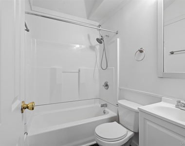 25 Woodland Terrace Court - Photo Thumbnail 11