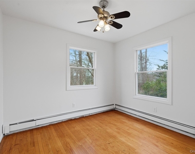 25 Woodland Terrace Court - Photo Thumbnail 9