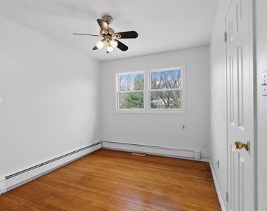 25 Woodland Terrace Court - Photo Thumbnail 5