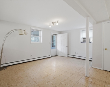 25 Woodland Terrace Court - Photo Thumbnail 15