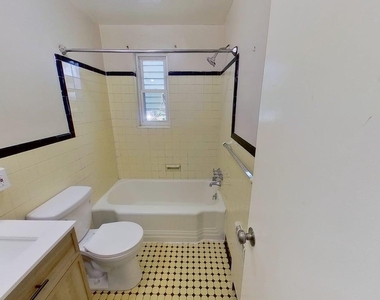31 Parkwood Street - Photo Thumbnail 21