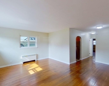 31 Parkwood Street - Photo Thumbnail 2