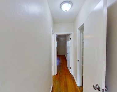 31 Parkwood Street - Photo Thumbnail 16