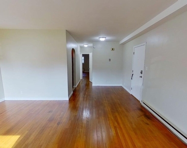 31 Parkwood Street - Photo Thumbnail 8