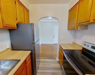31 Parkwood Street - Photo Thumbnail 12