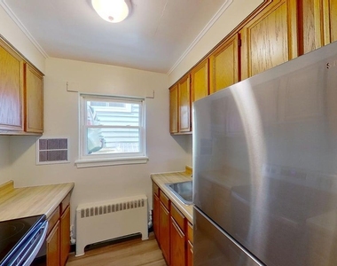 31 Parkwood Street - Photo Thumbnail 11
