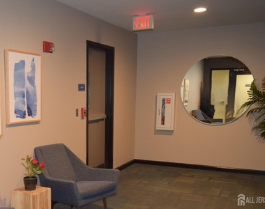 1 Carriage City Plaza - Photo Thumbnail 25