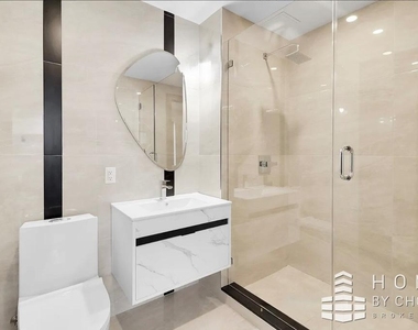 88 Linden Boulevard - Photo Thumbnail 3